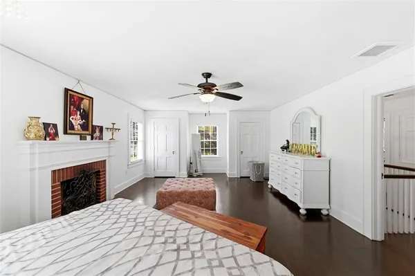 $849,900 | 320 North Betty Lane, Clearwater, FL 33755