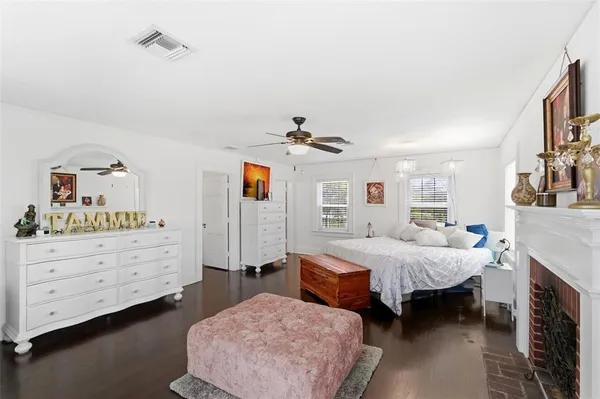 $849,900 | 320 North Betty Lane, Clearwater, FL 33755