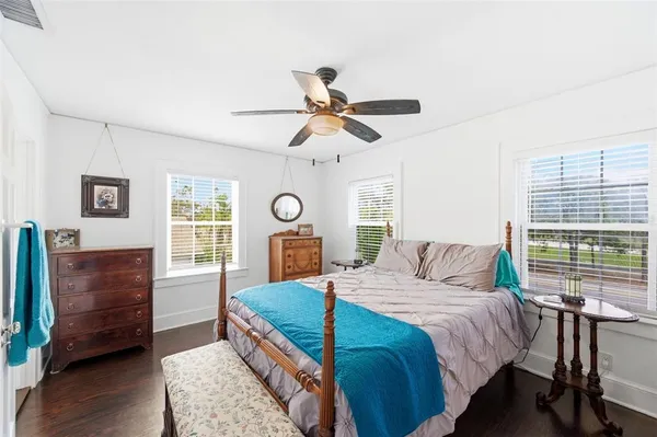 $849,900 | 320 North Betty Lane, Clearwater, FL 33755