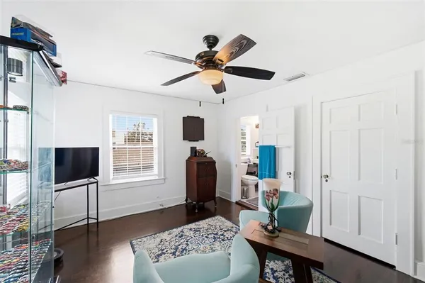 $849,900 | 320 North Betty Lane, Clearwater, FL 33755