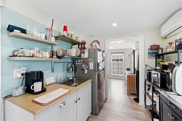 $849,900 | 320 North Betty Lane, Clearwater, FL 33755