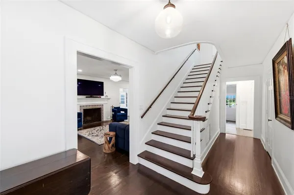 $849,900 | 320 North Betty Lane, Clearwater, FL 33755