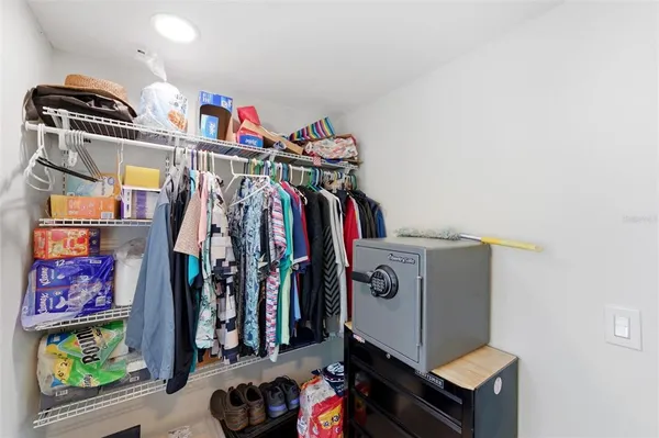 $849,900 | 320 North Betty Lane, Clearwater, FL 33755