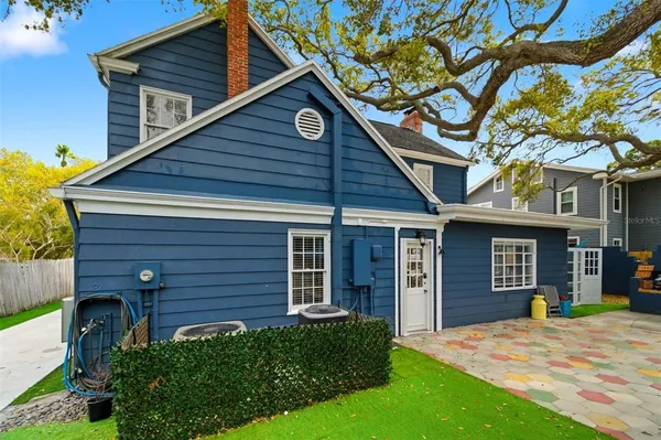 $849,900 | 320 North Betty Lane, Clearwater, FL 33755