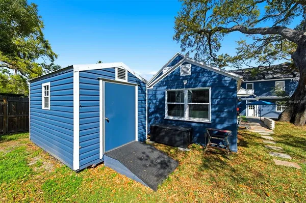 $849,900 | 320 North Betty Lane, Clearwater, FL 33755