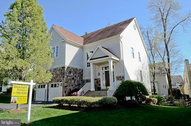 47555 Rippling Drive Sterling, VA 20165 - Photo 6 of 28 Exterior (Front)