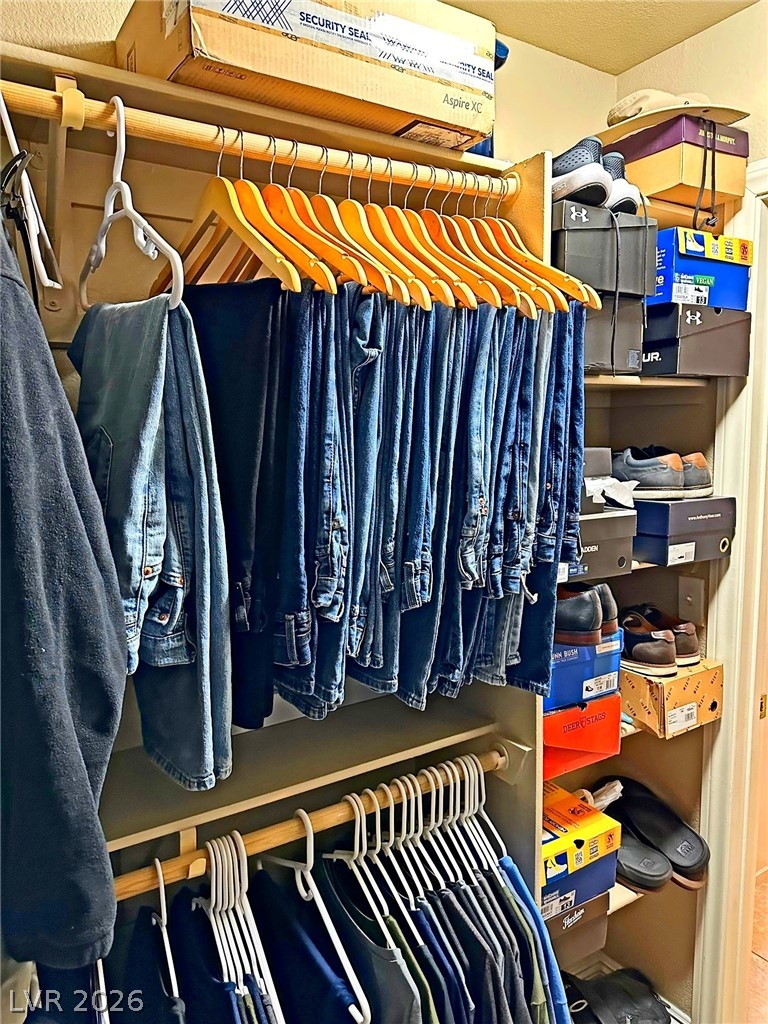 9045 Semillon Street Las Vegas, NV 89148 - Photo 19 of 31