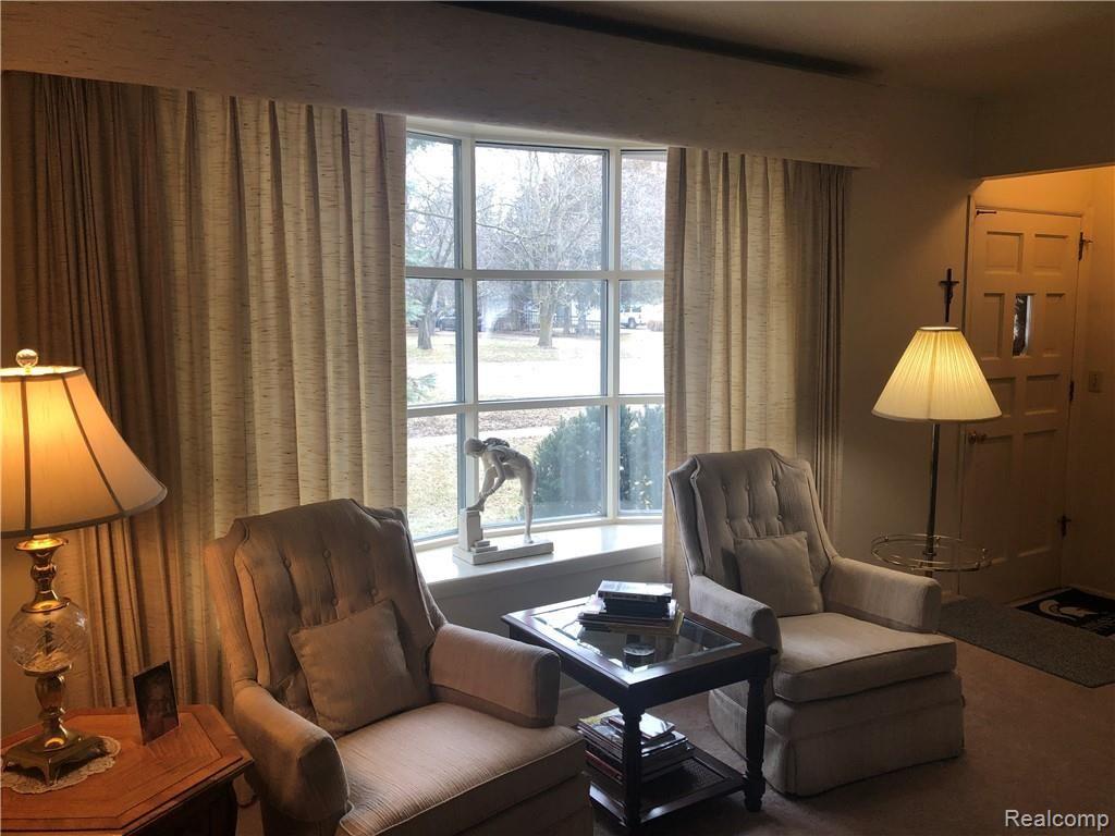 925 North Road Fenton, MI 48430 - Photo 3 of 30