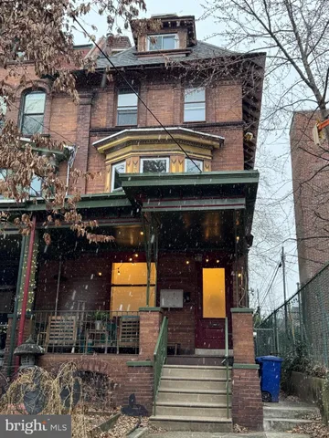 $950 | 251 South Melville Street, Unit 2, Philadelphia, PA 19139