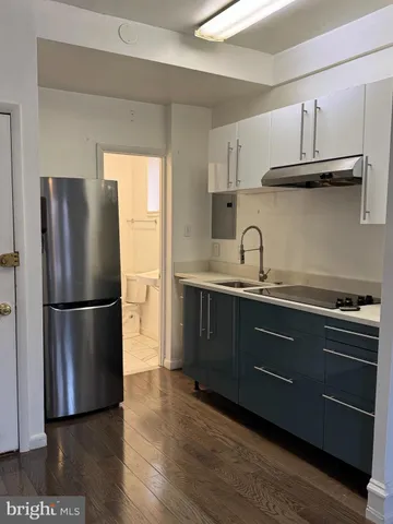 $950 | 251 South Melville Street, Unit 2, Philadelphia, PA 19139
