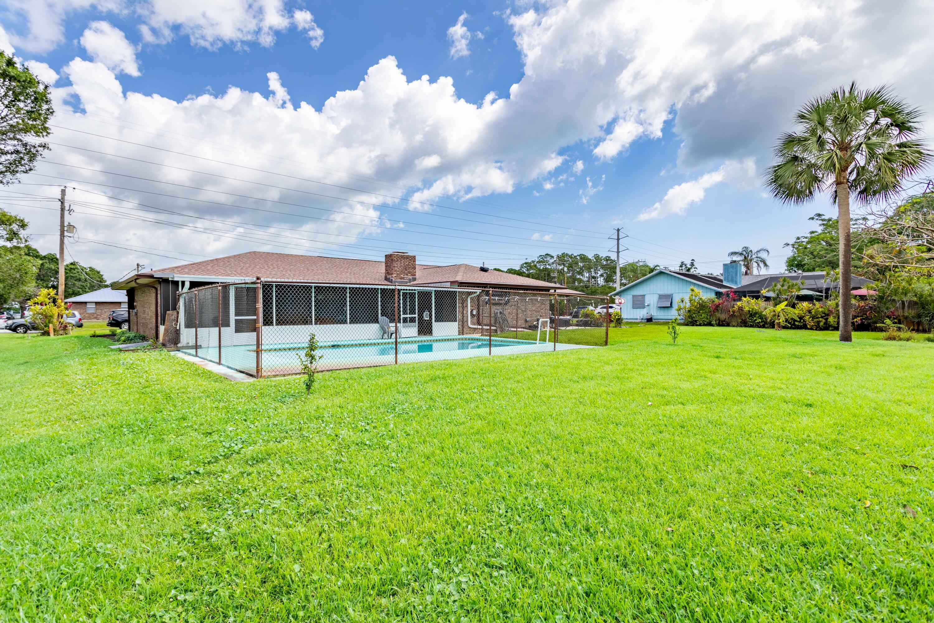 905 West Weatherbee Road Fort Pierce, FL 34982 - Photo 27 of 29 905 MLS--13