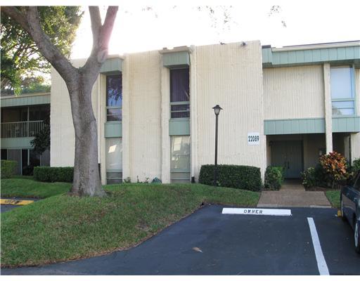 22089 Cocoa Palm Way, Unit 256 Boca Raton, FL 33433 - Photo 1 of 14 Primary Photo