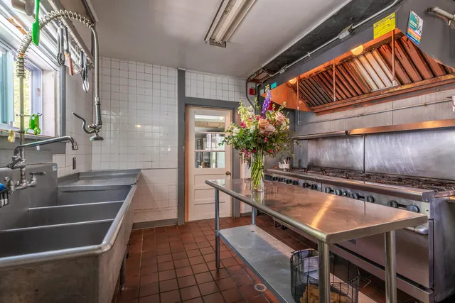 $899,000 | 3732 Highway 30, Jamaica, VT 05343