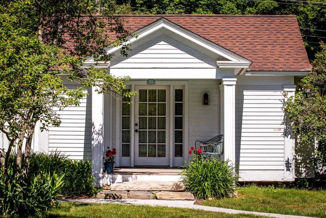 $899,000 | 3732 Highway 30, Jamaica, VT 05343