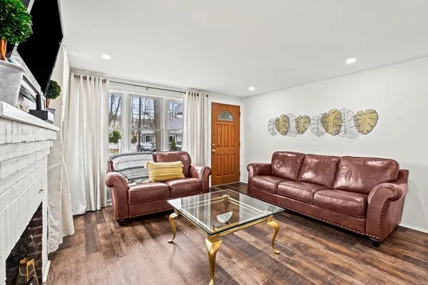 $599,999 | 11 Arnold Road, Peabody, MA 01960