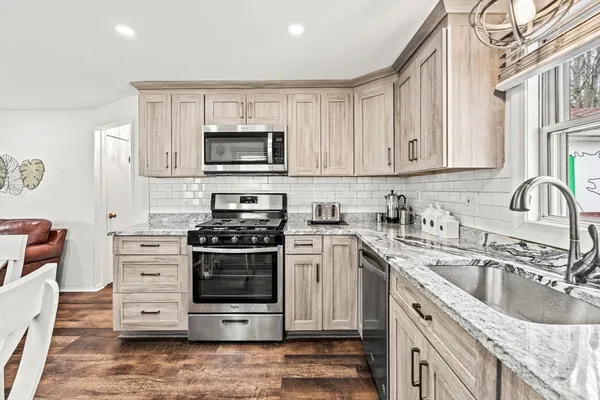 $599,999 | 11 Arnold Road, Peabody, MA 01960