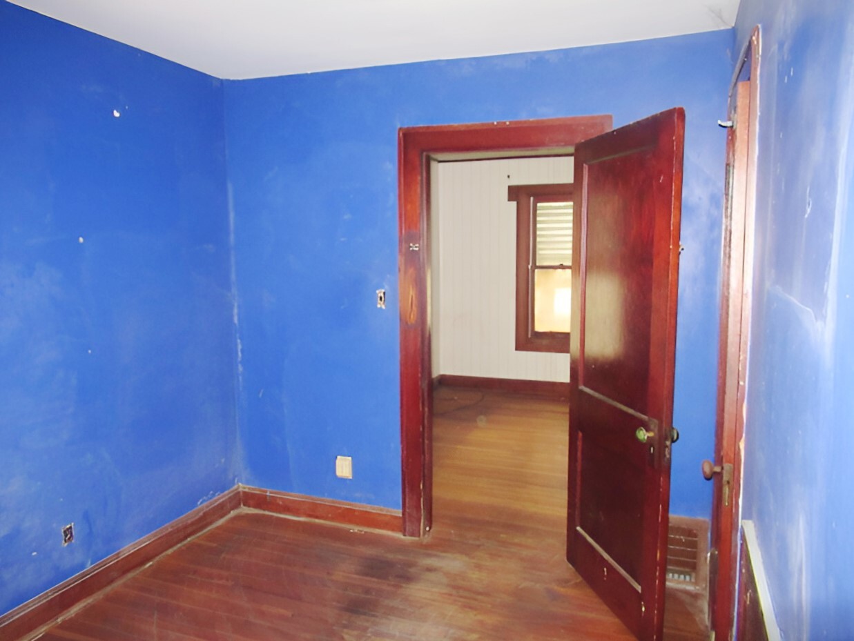 11 Dequimpal Street Westville, IL 61883 - Photo 12 of 21 a view of an empty room and window