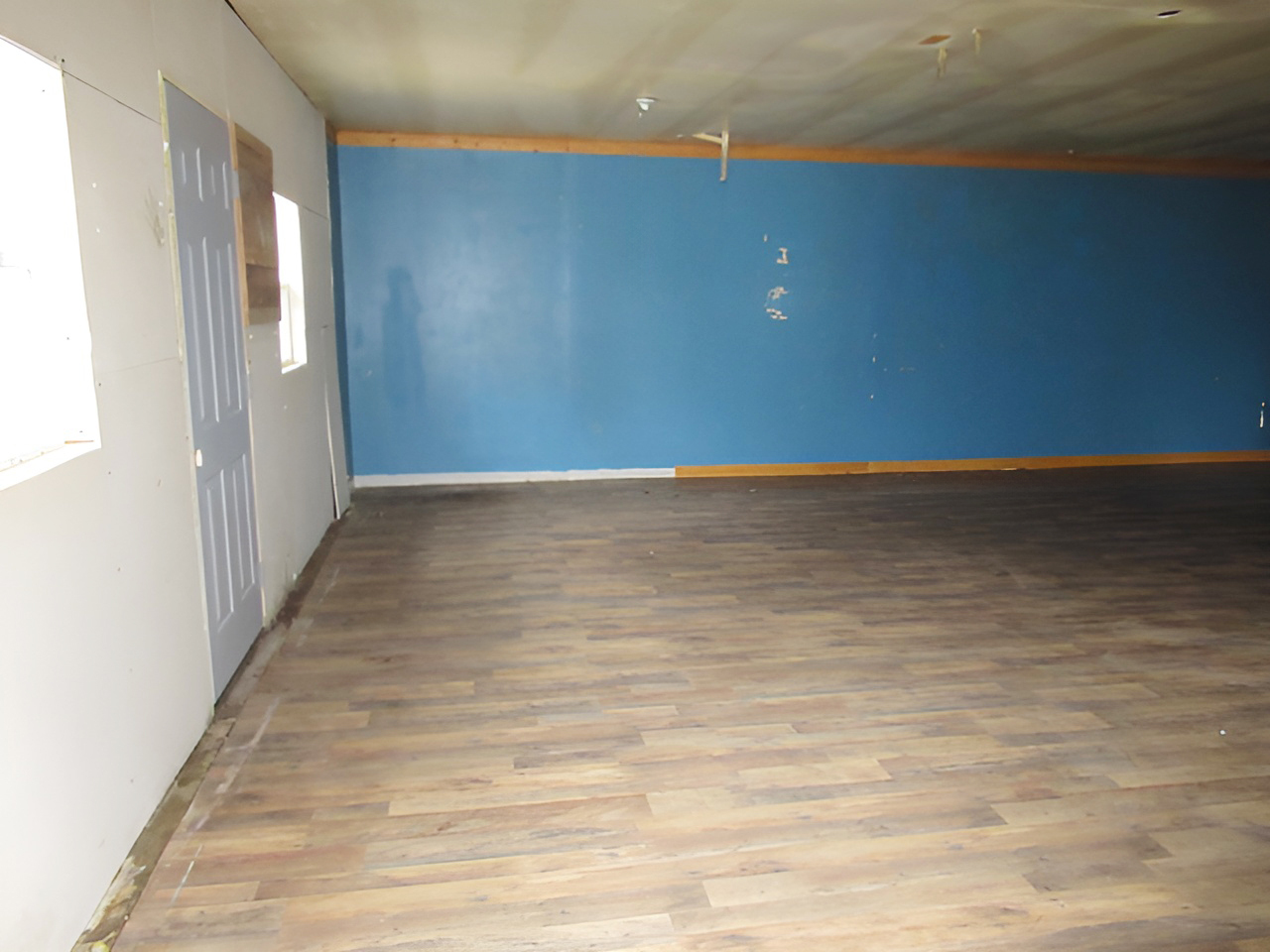 11 Dequimpal Street Westville, IL 61883 - Photo 20 of 21 a view of room with window