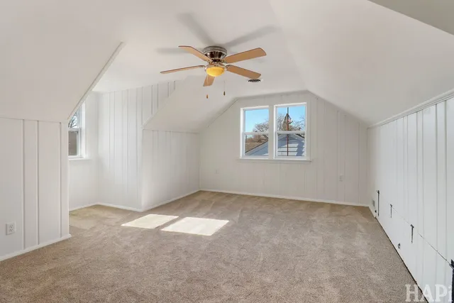 $299,900 | 3912 West Avenue West, McHenry, IL 60050