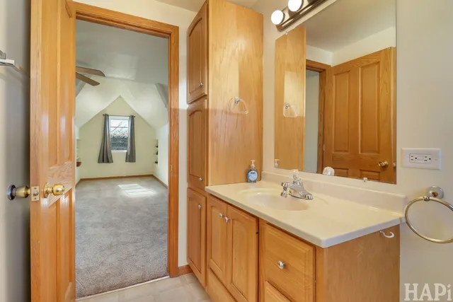 $299,900 | 3912 West Avenue West, McHenry, IL 60050