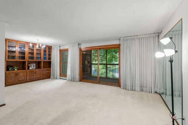 $230,000 | 8549 Irwin Road, Unit 239, Bloomington, MN 55437