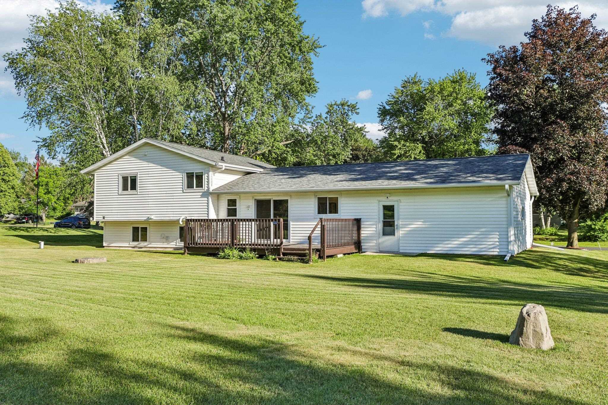 W7810 Star Court Road Pardeeville, WI 53954 - Photo 26 of 32