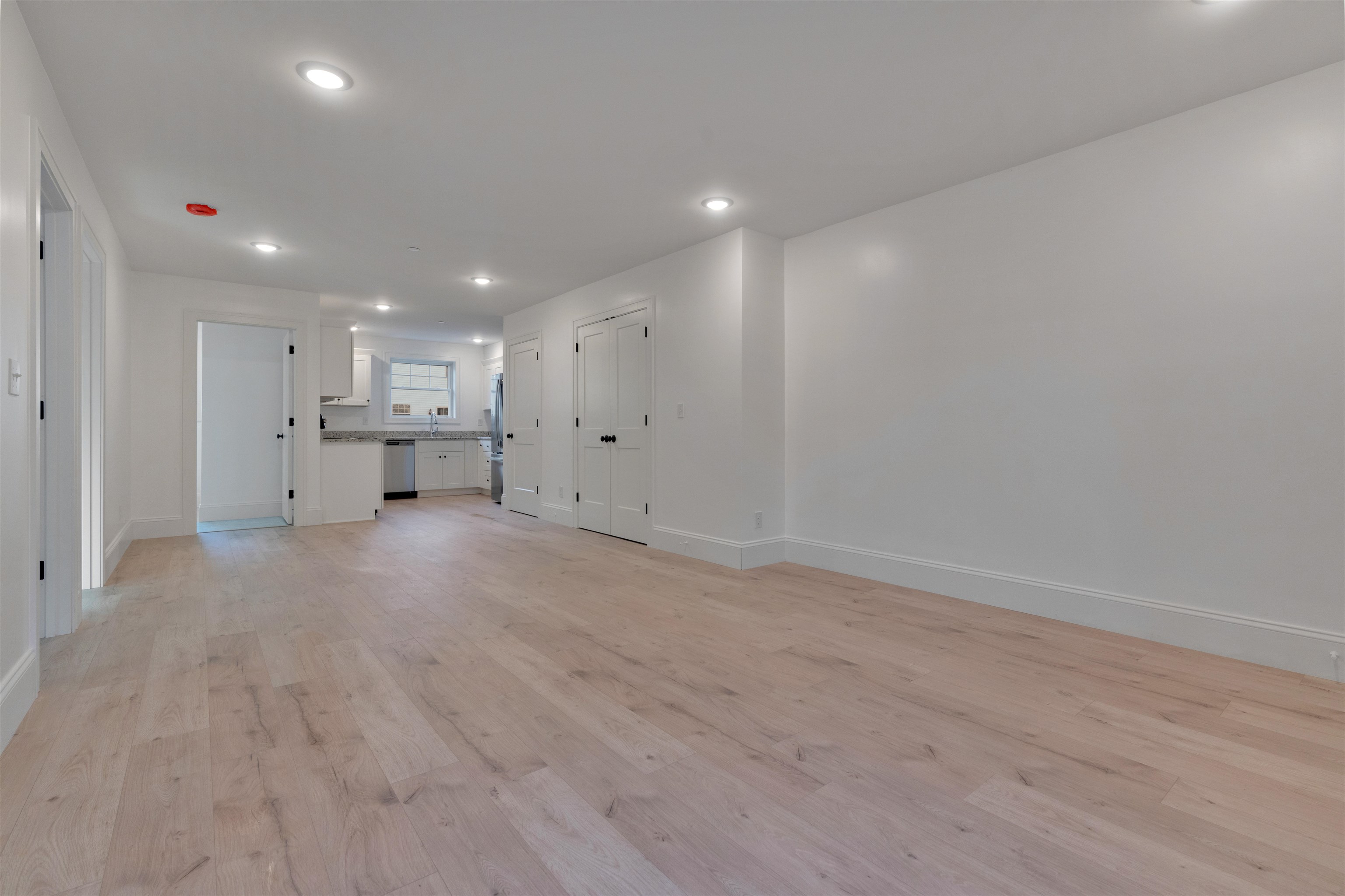 25 Tampa Drive, Unit 7 Rochester, NH 03867 - Photo 4 of 25 Gallery Image 4