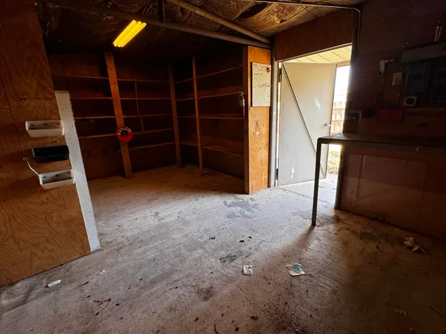 a view of room with walk in closet