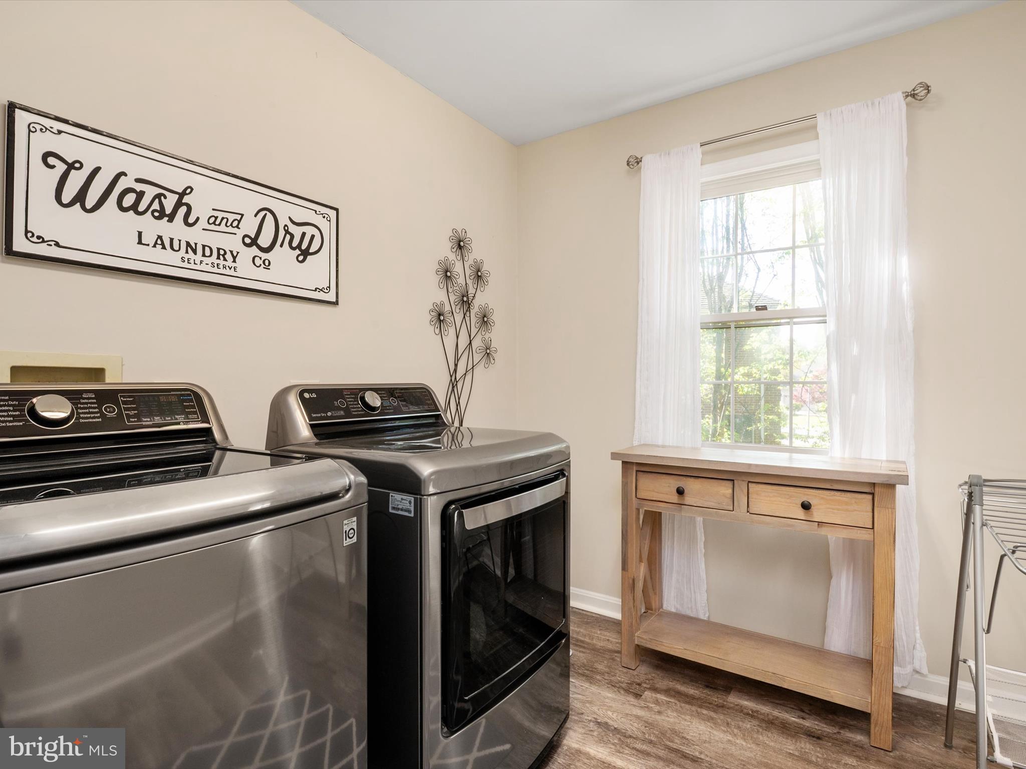 1711 Peartree Lane Crofton, MD 21114 - Photo 36 of 65 a kitchen with a stove and a microwave