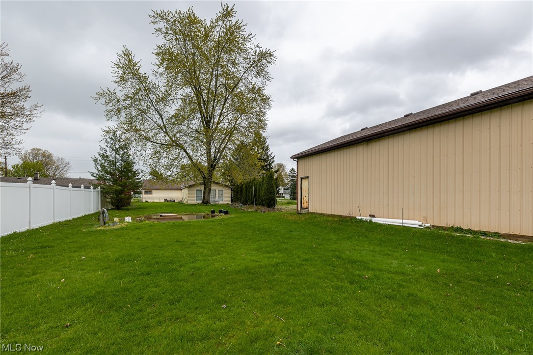 9260 Root Road North Ridgeville, OH 44039 - Photo 4 of 22