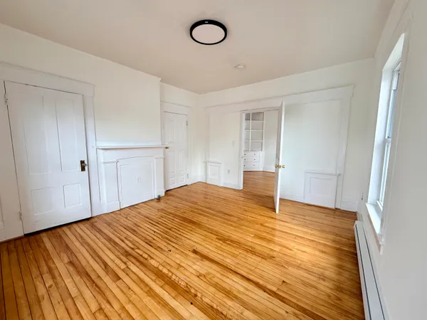 $2,300 | 28 Brook Street, Unit 2, Manchester, NH 03104