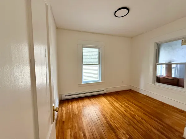 $2,300 | 28 Brook Street, Unit 2, Manchester, NH 03104