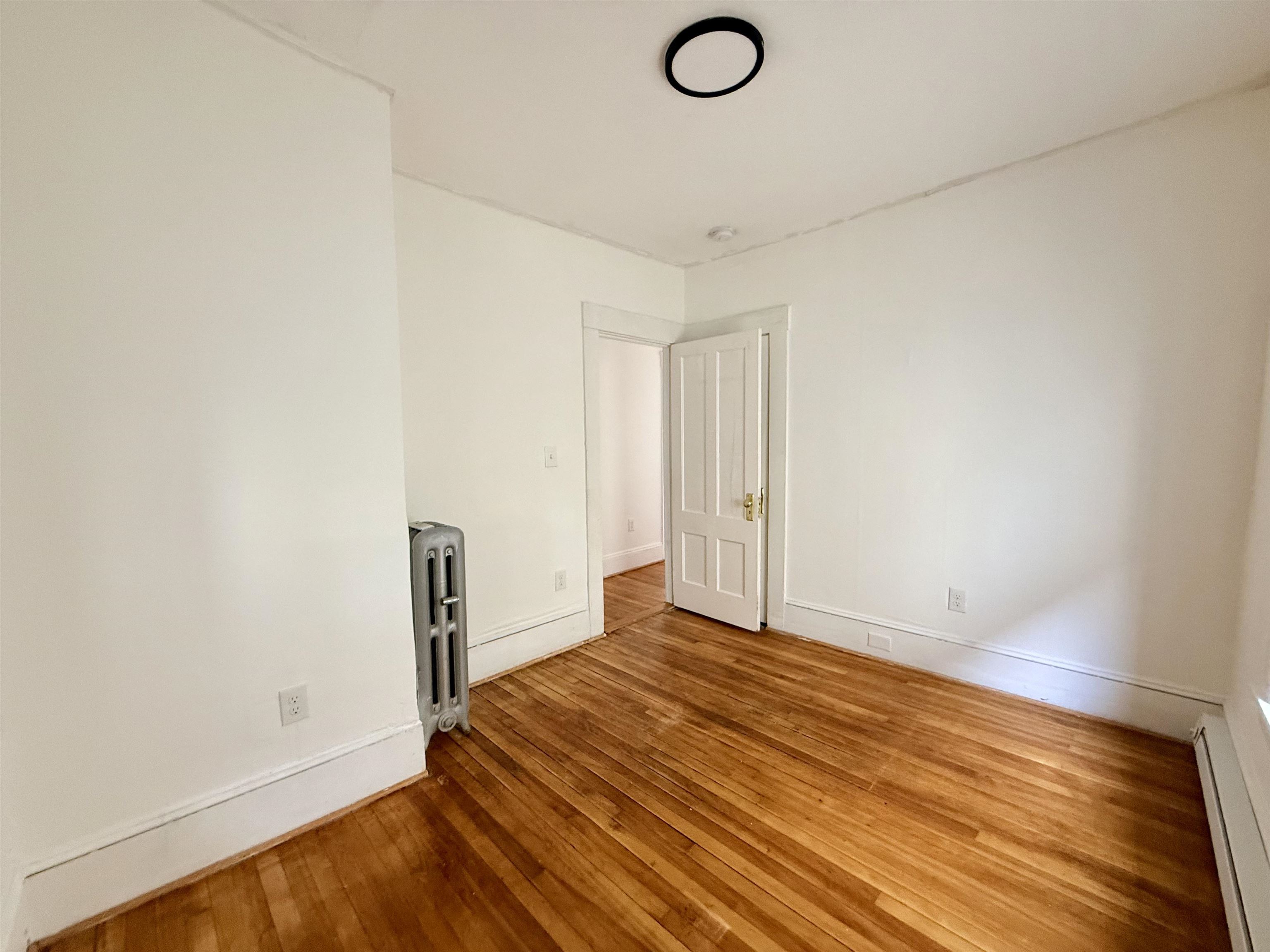 28 Brook Street, Unit 2 Manchester, NH 03104 - Photo 20 of 23