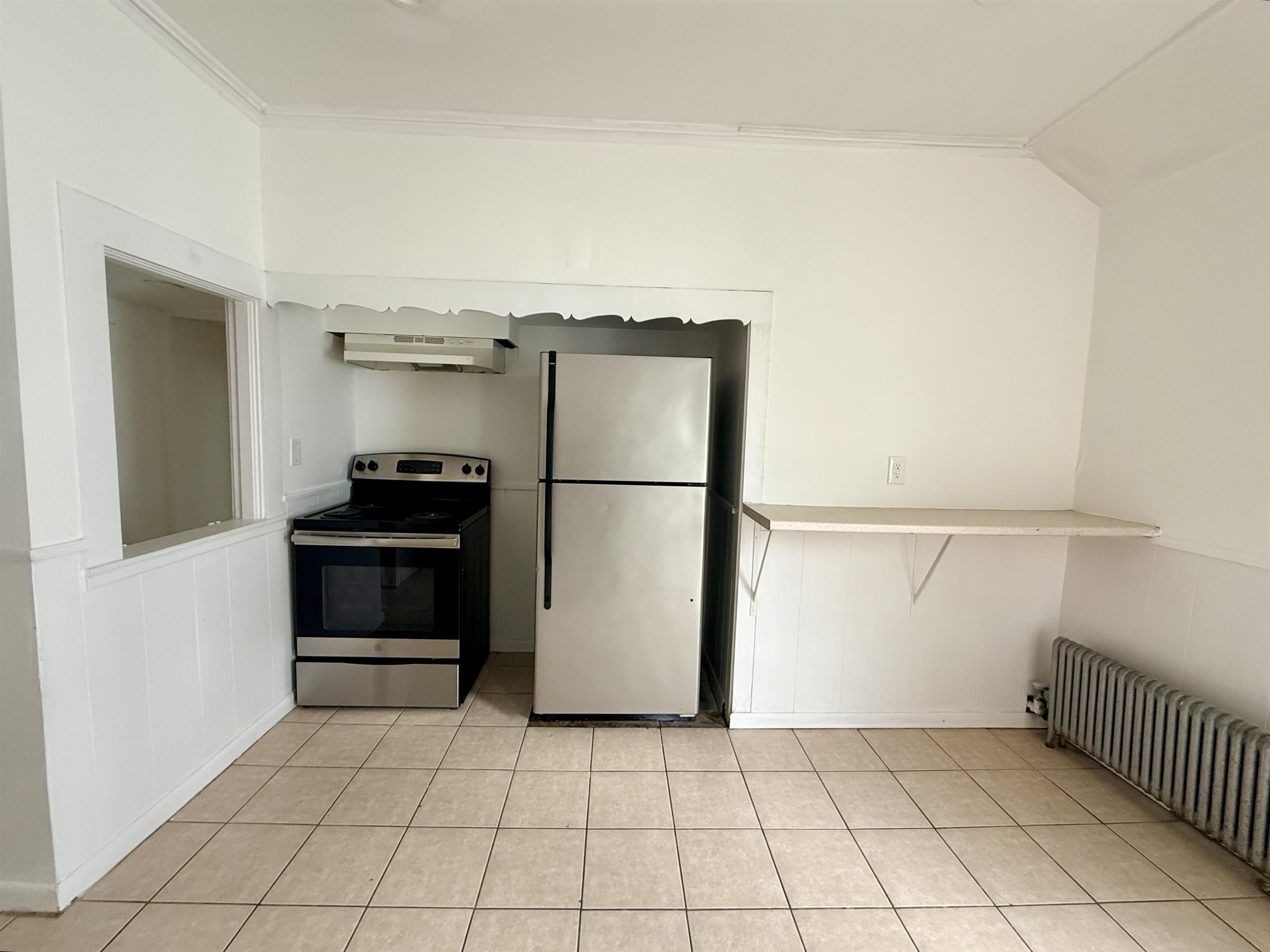 28 Brook Street, Unit 2 Manchester, NH 03104 - Photo 4 of 23