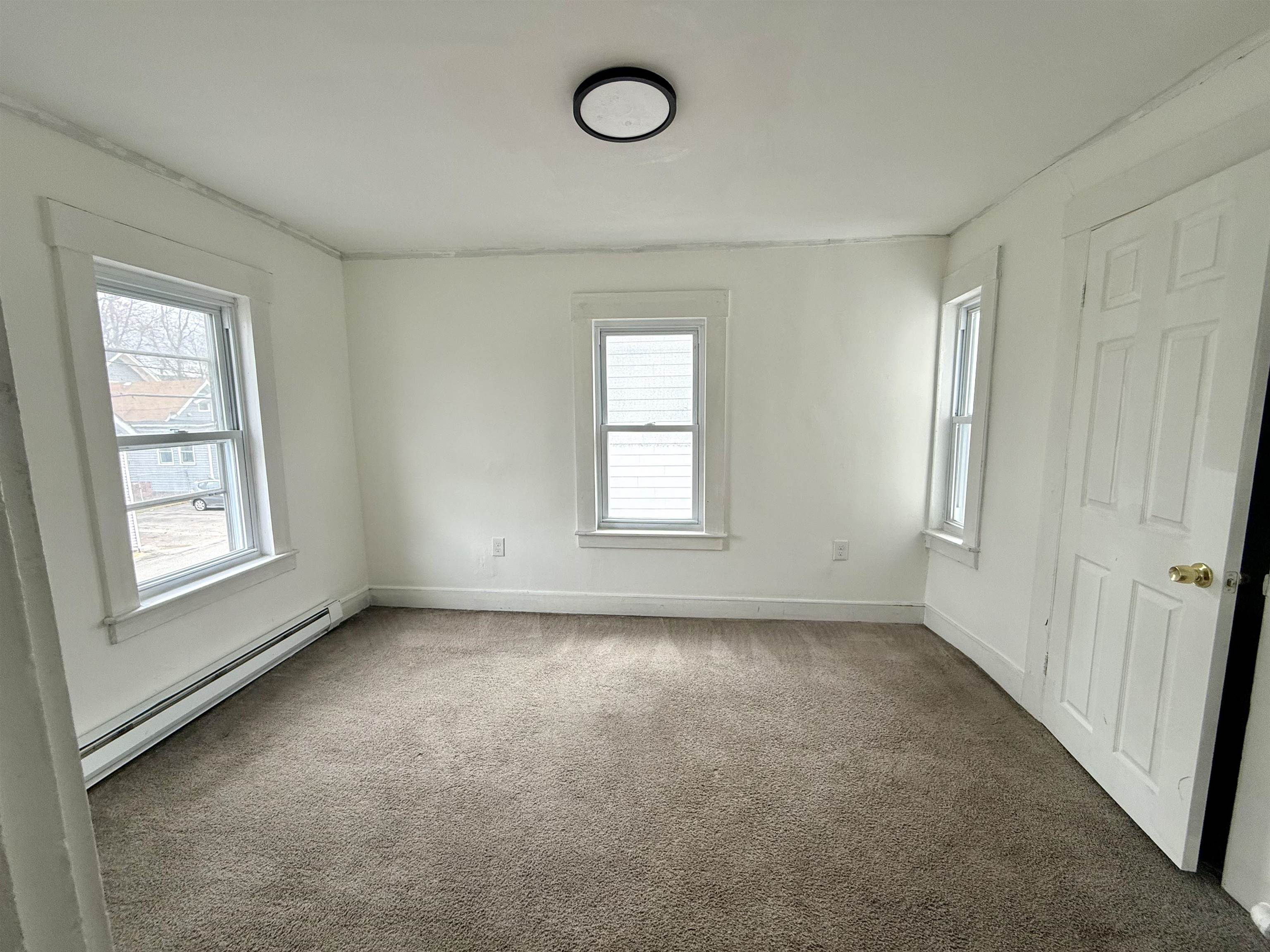 28 Brook Street, Unit 2 Manchester, NH 03104 - Photo 8 of 23