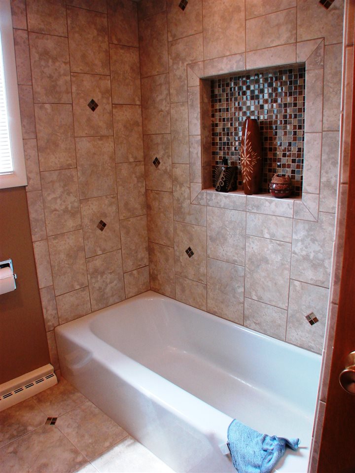 917 West Center Street Ithaca, MI 48847 - Photo 47 of 84 1817007-47.JPG
