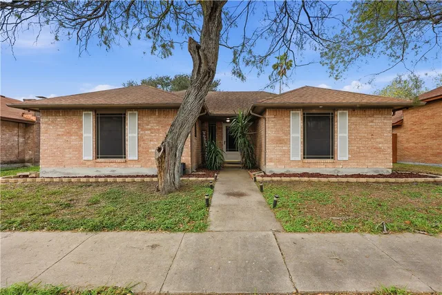 $267,000 | 7230 Diamond Ridge Drive, Corpus Christi, TX 78413