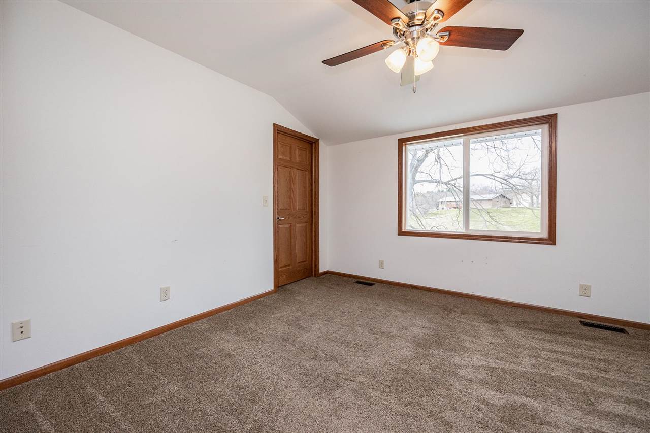 5241 Jenn Mill Road Southwest Riverside, IA 52327 - Photo 12 of 29 Gallery Image 12