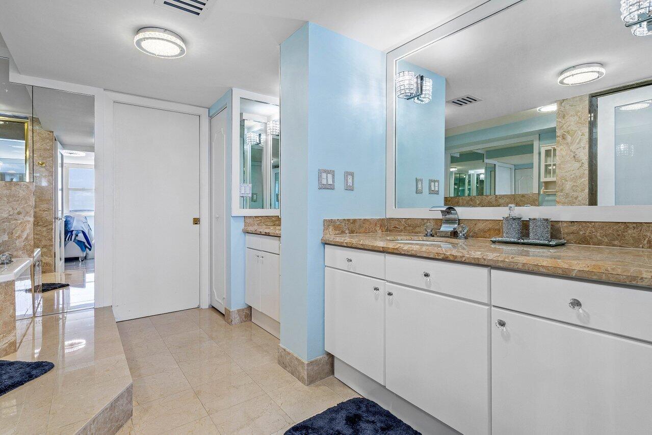 3000 South Ocean Boulevard, Unit 6010 Boca Raton, FL 33432 - Photo 19 of 34 027-3000SouthOceanBoulevard-601-BocaRato