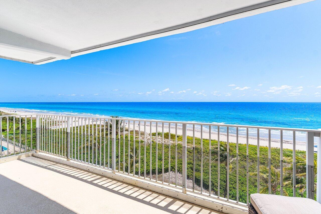 3000 South Ocean Boulevard, Unit 6010 Boca Raton, FL 33432 - Photo 5 of 34 031-3000SouthOceanBoulevard-601-BocaRato