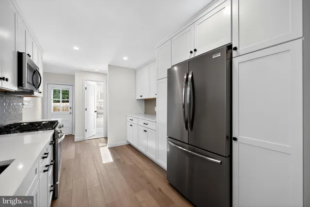 $2,500 | 3560 New Queen Street, Philadelphia, PA 19129