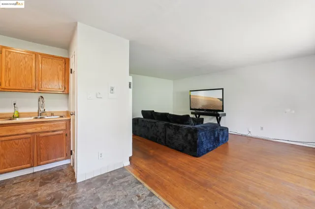 $785,000 | 1091 Aileen Street, Oakland, CA 94608