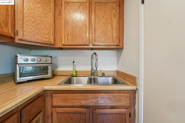 $785,000 | 1091 Aileen Street, Oakland, CA 94608