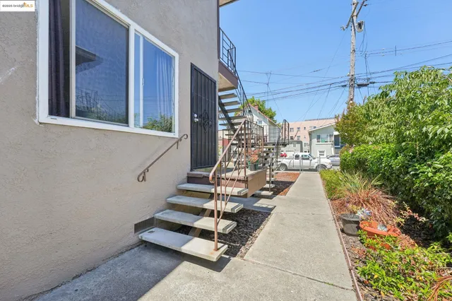 $785,000 | 1091 Aileen Street, Oakland, CA 94608