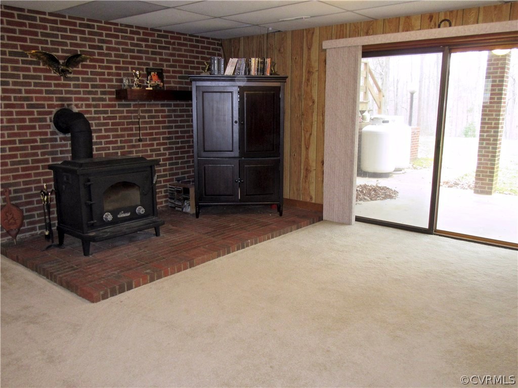 3092 Lowry Road Columbia, VA 23038 - Photo 14 of 34 a living room with a fireplace