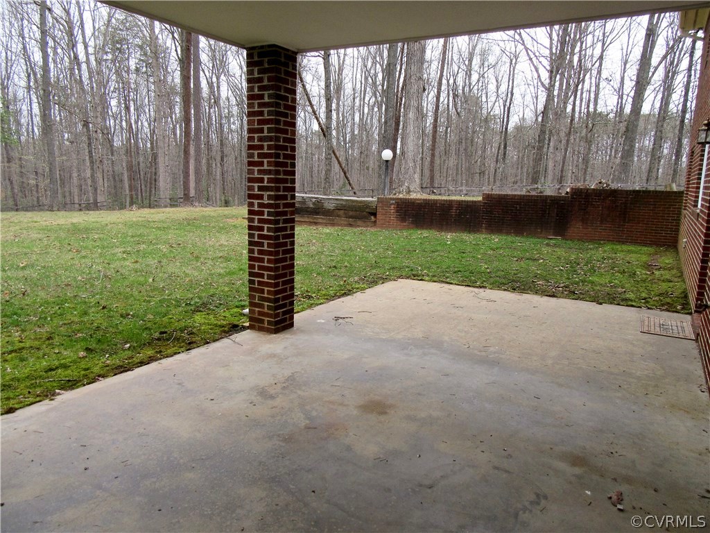 3092 Lowry Road Columbia, VA 23038 - Photo 21 of 34 a view of a yard with an empty space