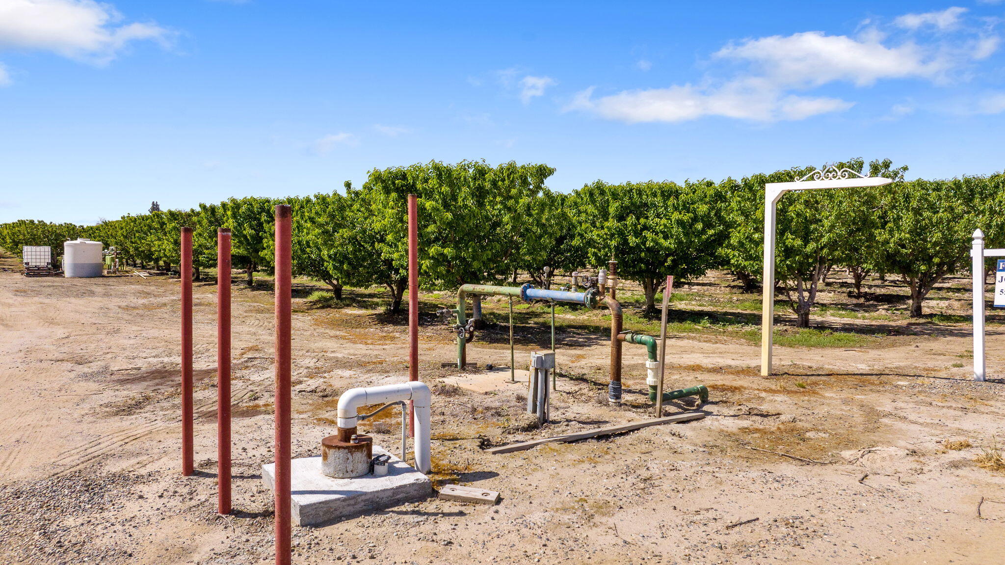 West Hanford Armona Road Lemoore, CA 93245 - Photo 8 of 9 a view of a swimming pool with a patio