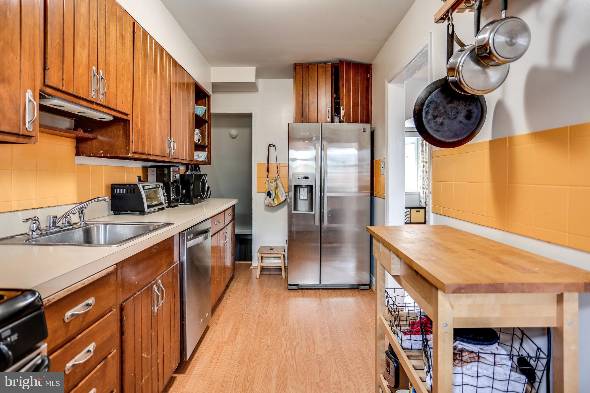 1627 Thetford Road Baltimore, MD 21286 - Photo 13 of 27 Kitchen