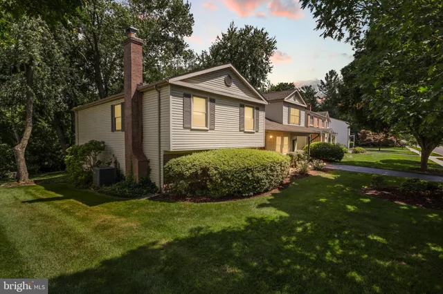 $3,700 | 12624 Fantasia Drive, Herndon, VA 20170