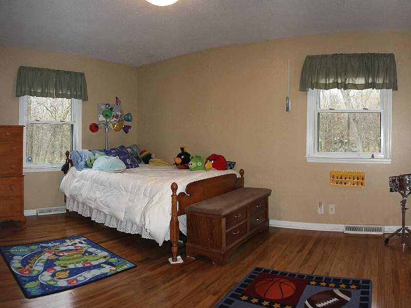 6409 Johnson Road Indianapolis, IN 46220 - Photo 15 of 24 Gallery Image 15